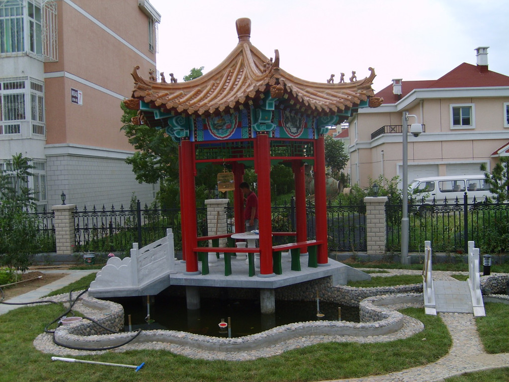 六角仿古涼亭